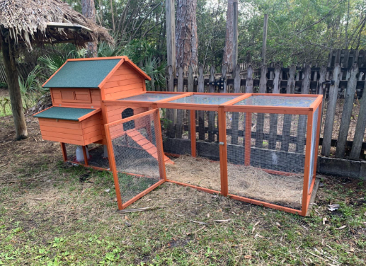 PawHut 137" Chicken Coop Review 1